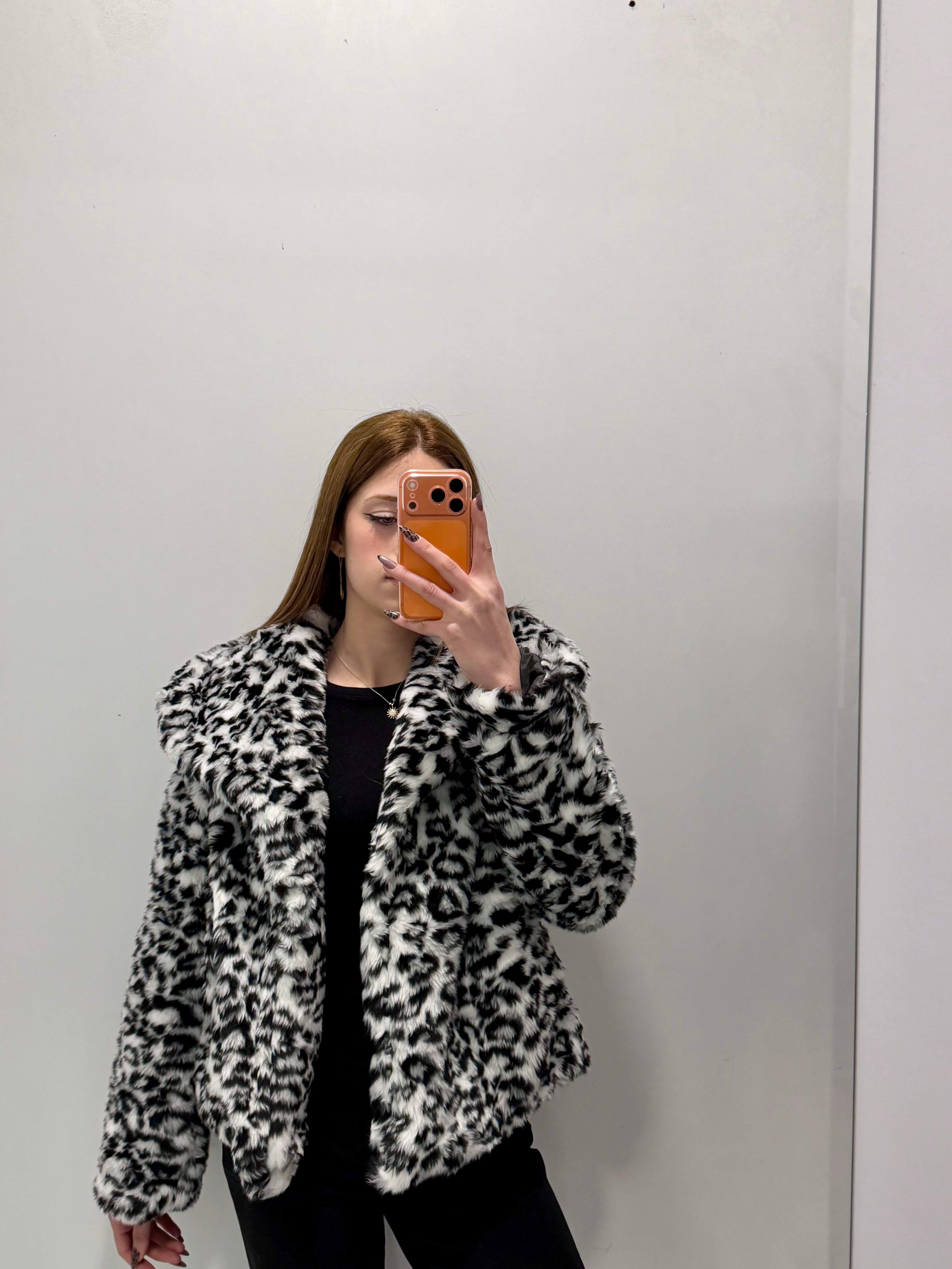 Leoparlı Kısa Kürk