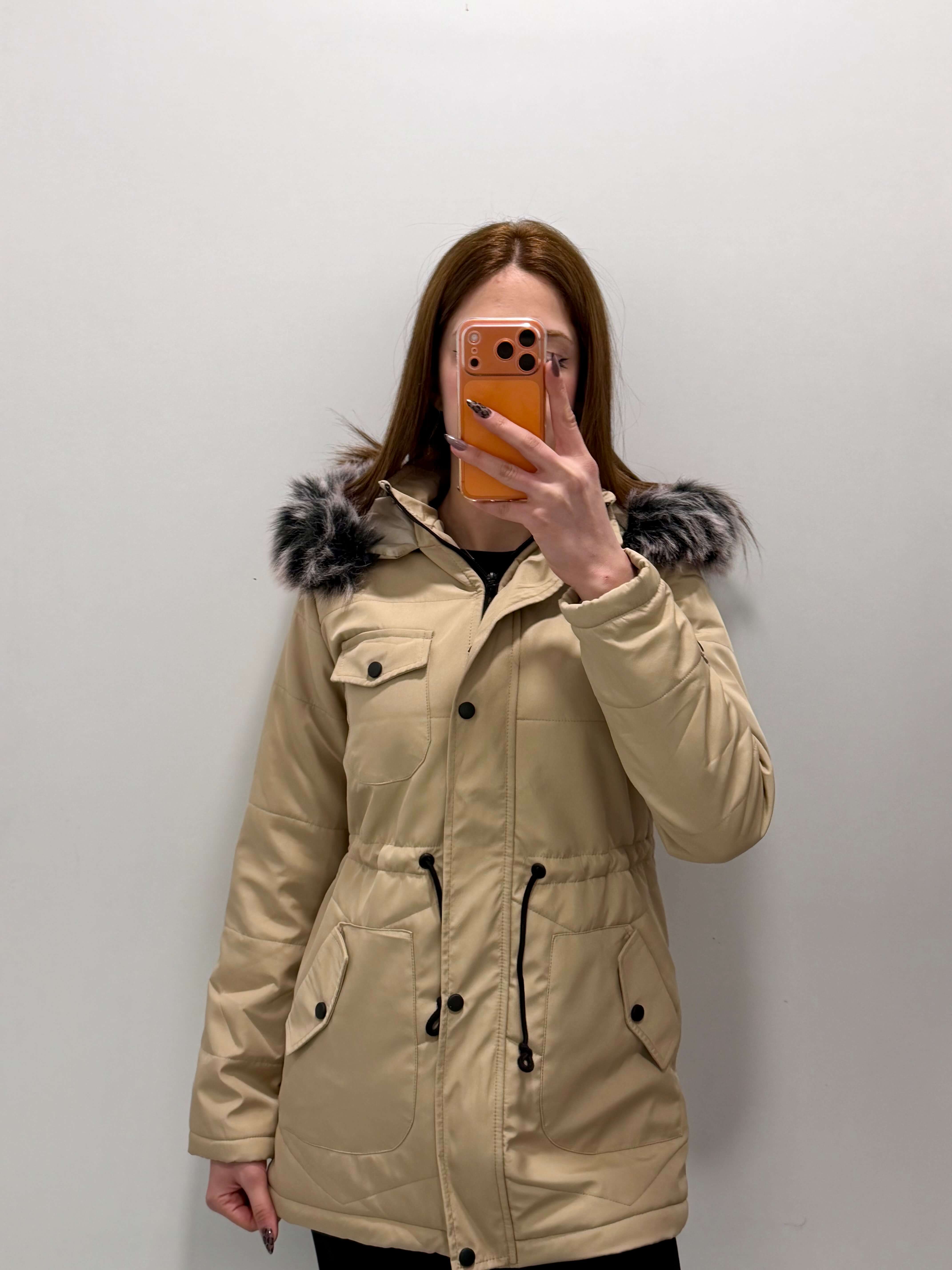 Kürk Detaylı Kapüşonlu Mont